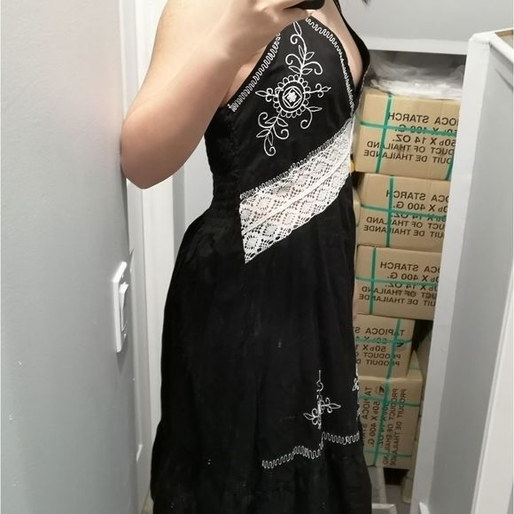 Vintage Halter Dress Embroidered Dress Blackless - Picture 1 of 4